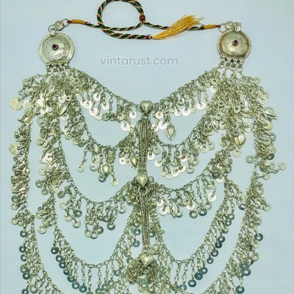 Tribal Bib Necklace With Dangling Tassels and Big Pendant - Picture 4 of 9